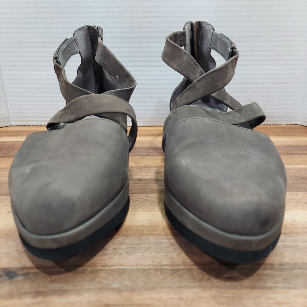 Eileen Fisher Wedge Sandals Women's 10 Gray Leather Strappy Pointed Toe Zip Back - Picture 2 of 16